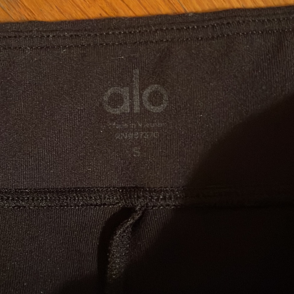 ALO AIRBRUSH high waist  flutter - Picture 5 of 9